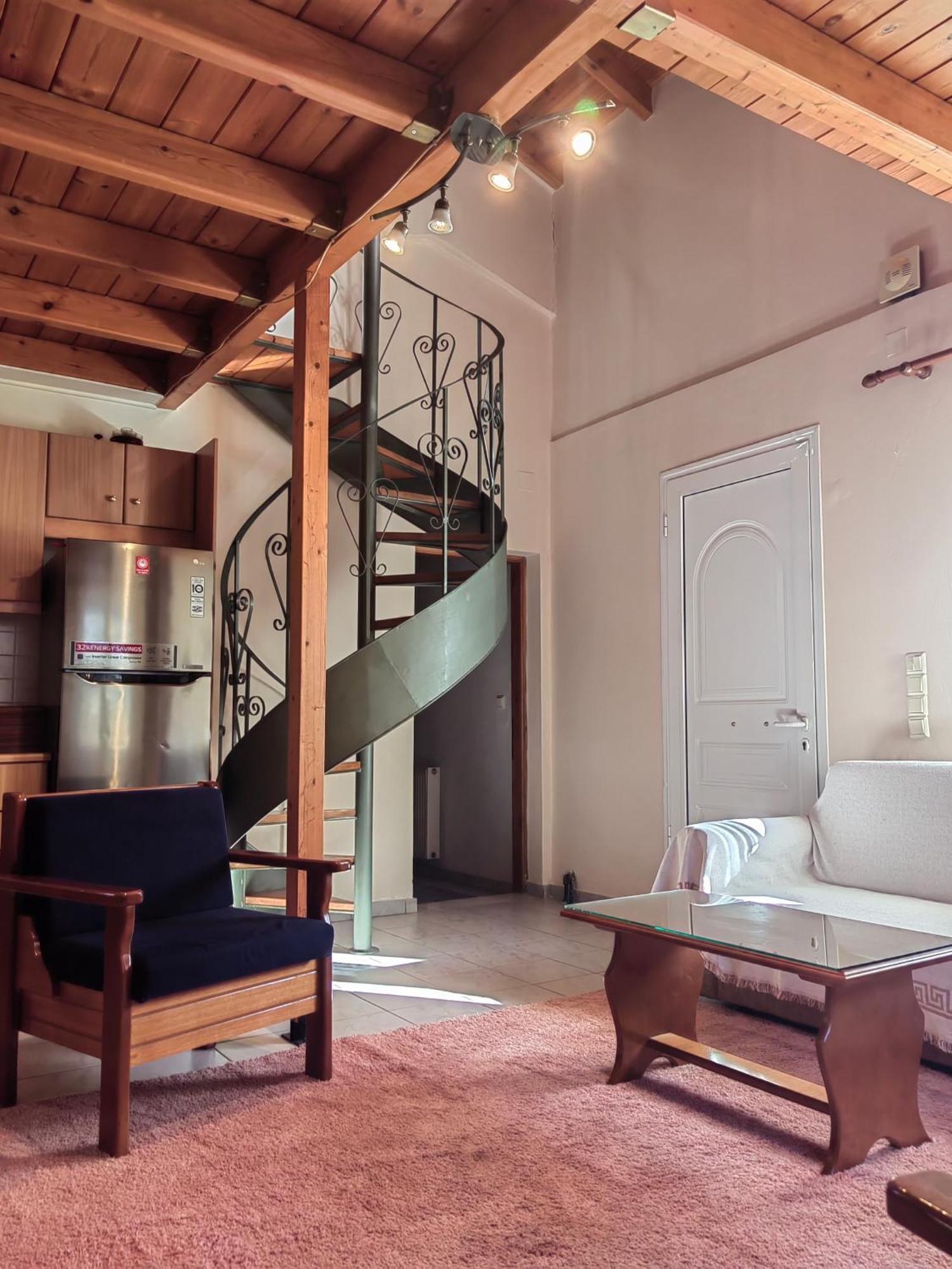 Plataniotissa Mansion Villa กาลาวริตา ภายนอก รูปภาพ